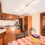 Loreta, A Beautiful And Cozy Minutes Away From The Sea Holiday home Rasa